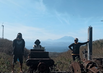 “Yang Mangkrak dan Yang Bergerak” – Berwisata Energi ke Nusa Penida