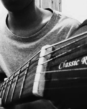 Gitaris Muda, Gitar Ibanez, dan Dangdut