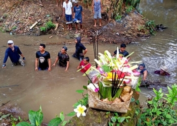 BEMBENG YANG NGEMBENG || Bagian pertama dari tiga tulisan