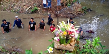 BEMBENG YANG NGEMBENG || Bagian pertama dari tiga tulisan