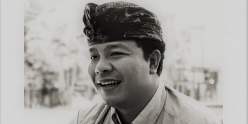 Dewa Komang Yudi || Mengubah Lilin Menjadi Obor