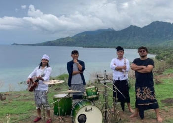 Pergantian Tahun ala “New Hope From The Island of God”