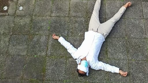 “Blind In Paradise”, I Gede Made Surya Darma  | Gelap dalam Gemerlap Dunia