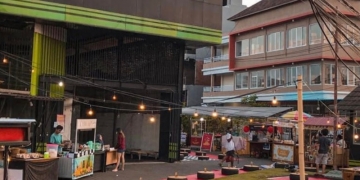 Pengalihan Mata Pencarian di Masa Pandemi || Dari Karyawan Perhotelan ke Stand Angkringan