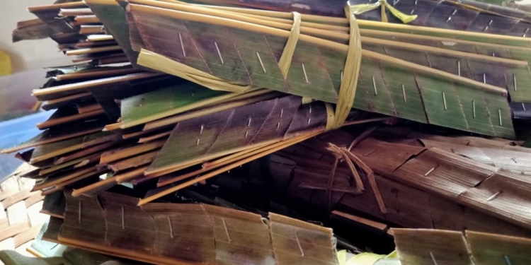 Aksara Bali dalam Sebuah “Porosan”