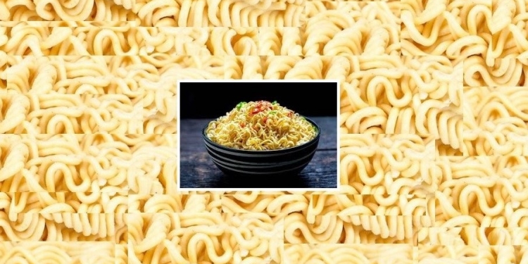 Mie Instant, Menu Paling Dilematis Saat Nongki di Kafe | tatkalamuda