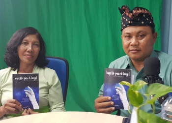 Kupetik Puisi di Langit | Buku Puisi dari SMAK Harapan