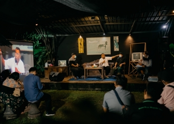 Sandal Jepit Pak Bupati | Catatan Jah Magesah Vol. 06