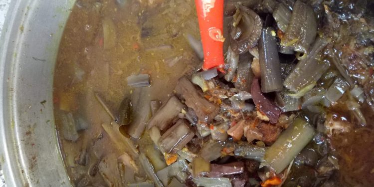 Jukut Ares dan Kekeliruan Guillaume Musso