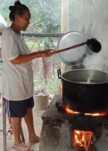Wa Cening dari Les | Ketekunan & Kesetiaan Sejak Belia pada “Lengis Tanusan”