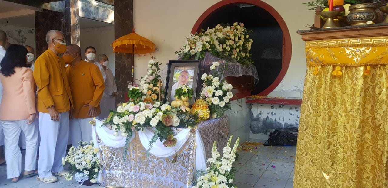 Melimpahlah Kenangan Baik Setelah Kepergian Bunda Erlina Kang Adiguna