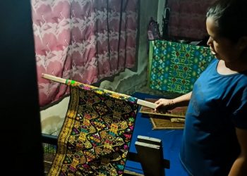 Nengah Suwati | Penenun dari Muncan yang Hanya Sekali Dalam Hidupnya Memakai Kain Songket