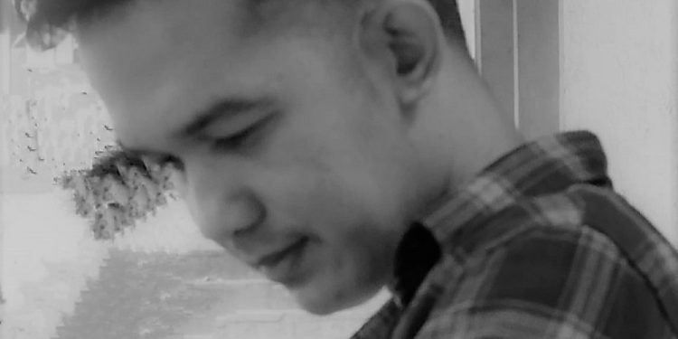 Komang Adnyana | Membunuh “Writer Block” dengan Mem-Bali-kan Sastra Dunia