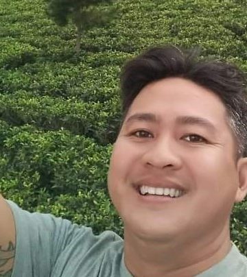 Perbekel Gede Adi Wistara | Sedang Mengerjakan PR untuk Desa Les
