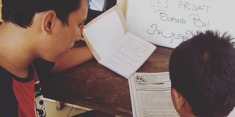 I Putu Dirga | SMA Nongkrong di Warnet, Tamat Kuliah Buat Blog Pembelajaran Bahasa Bali
