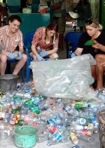 Desa Les | Persentuhan Warga Asing dan Lokal Munculkan Kreativitas Kelola Sampah