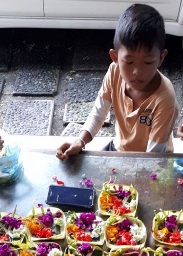 “Kel Uwu”, Menakar Harta, Menakar Makna Kemakmuran | Renungan Buda Cemeng Klawu