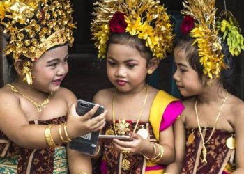 Indah dan Damai di Ruang Digital