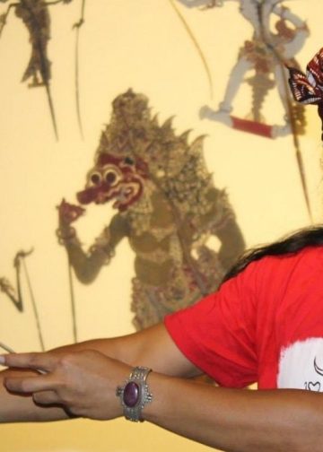 Gusti Sudarta | Sejak SD Main Gender Wayang, Pentas Jalan Kaki ke Desa-Desa