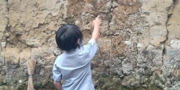 I Bintang Lara Mem-vandal Tembok Puri