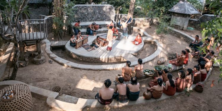 Tutur Bumi di Rumah Intaran | Seni, Wastra, dan Siklus Kehidupan