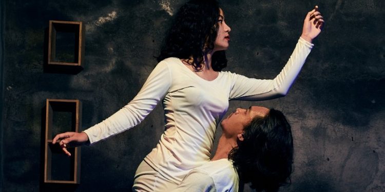 Menemukan Mindfulness dan Cinta pada Titik Keseimbangan Chaos dan Cosmos | Catatan Jelang Pentas “Raya Raya Cinta”