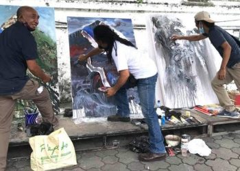 Tiga Pelukis SDI Melukis Sembari Bernostalgia dalam Acara GKR Indonesia di Yogyakarta