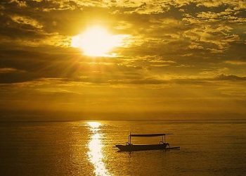 Puisi-puisi Winar Ramelan | Kelir Sunyi, Ziarah Angin