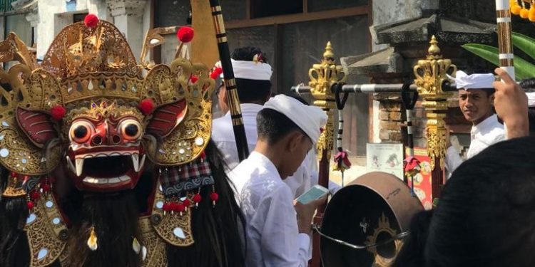 Galungan,  Ayo Ngelawang Barong Lagi di Ubud