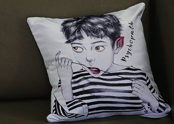 Puisi-puisi Santi Dewi | Gugatan Bisu