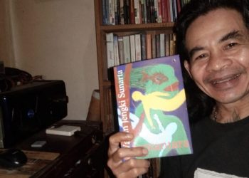 Jengki Raih Anugerah Hari Puisi Indonesia | Ia Justru Ngobrol Soal Keris Saat Pengumuman