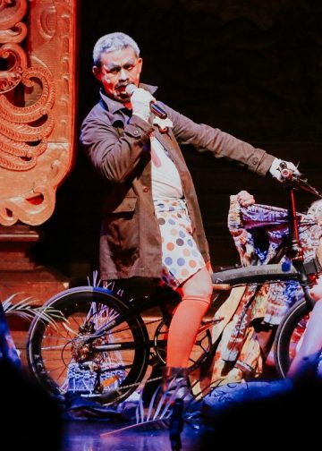 Belajar “Akting Buruk” dari Pentas “Hal-19: Bali” Kalanari Theatre Movement