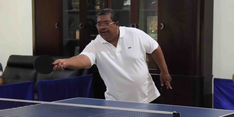 Main Tenis Meja Bersama | Bupati Suradnyana: Tetap Solid dan Jaga Kesehatan