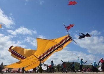 I Miss the Breeze and the Kite People