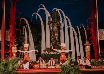 Rentet, Rejang Amustikarana dan Damar Kurung | Sajian Ebano Bali di Denpasar Festival 2021