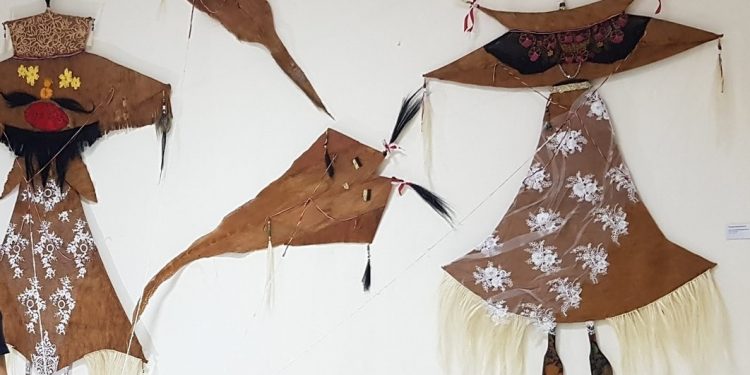 Lina dan Angsa Taman Kota | Cerpen Komang Adnyana