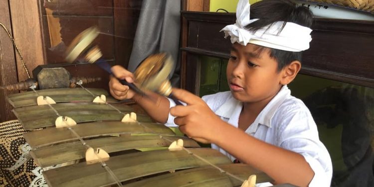 “Cerukcuk Punyah”, “Cangak Merengang” | Judul-judul Gending Gender Wayang, Lucu dan Blak-blakan