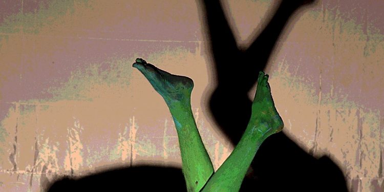 Hegemoni Manusia Atas Alat: Mempertanyakan Kembali Eksistensi Manusia