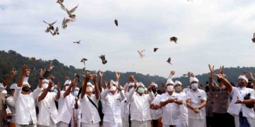 Tumpek Uye, Warga di Buleleng Lepaskan 6.991 Burung, 170.267 Ikan, 6.497 Tukik