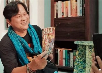 Gol A Gong | Atlet Badminton, Novelis, Duta Baca, Membangun Rumah Dunia