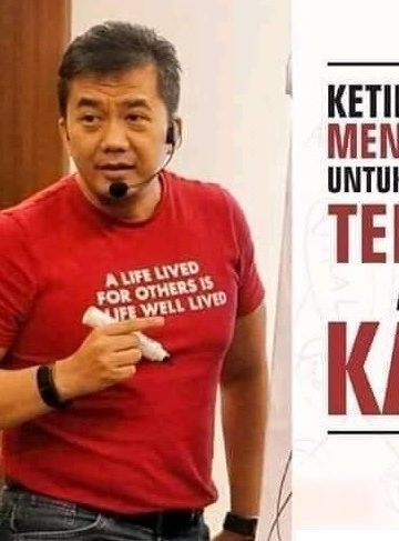 “Bertumbuh atau Mati”, Pesan Singkat Penuh Makna untuk Pengusaha