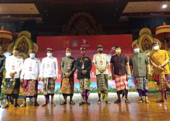 Bendesa Adat Lomba Pidato | Memberi Karakter Pada Bahasa Bali