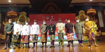 Bendesa Adat Lomba Pidato | Memberi Karakter Pada Bahasa Bali