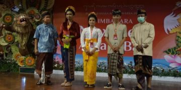 Daa-Teruna Bali Buktikan Kepiawian Baca Aksara Bali | Daa dari Badung Jayanti