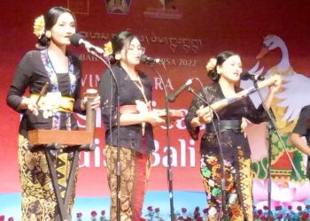 Puisi Berbahasa Bali Di-Musikalisasi, Tantangan Baru yang Indah