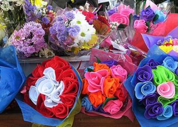 Valentine Ala Bali atau Tumpek Krulut Rasa Valentine?