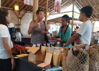 Ubud Artisan Market, Berpameran Sambil Menuntut Ilmu