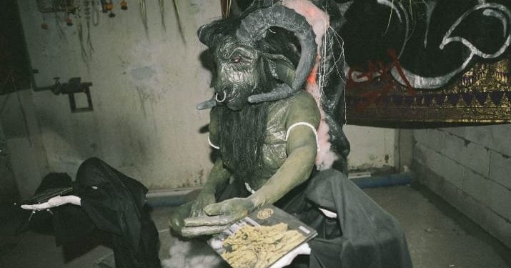 Dari Langse ke Boneka Beruang | Ulasan Ringan Instalasi Skullism Record di Ruang Baur Seni : Fraksi Epos