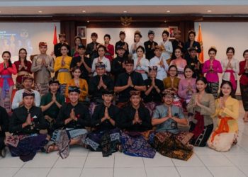 Membuat Canang, Membuat Klakat, dan Terpilihlah 10 Finalis Jegeg dan 10 Finalis Bagus Tabanan