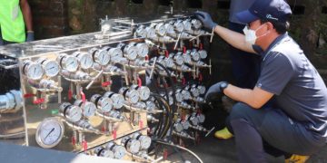 Mesin Pembersih Pipa Tenaga Nitrogen dari Korea Didemonstrasikan di Buleleng